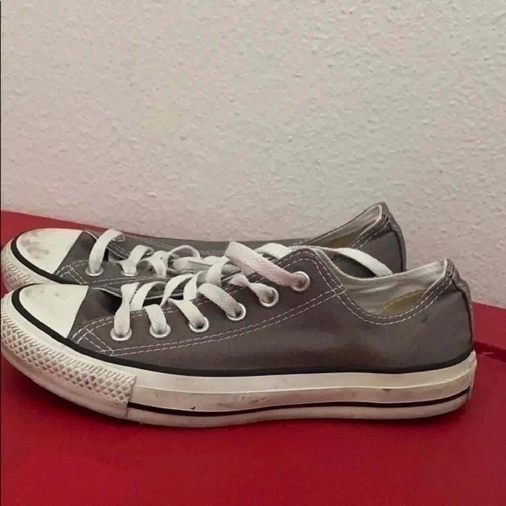 Converse Gray Low-Top Sneakers - Picture 1 of 5